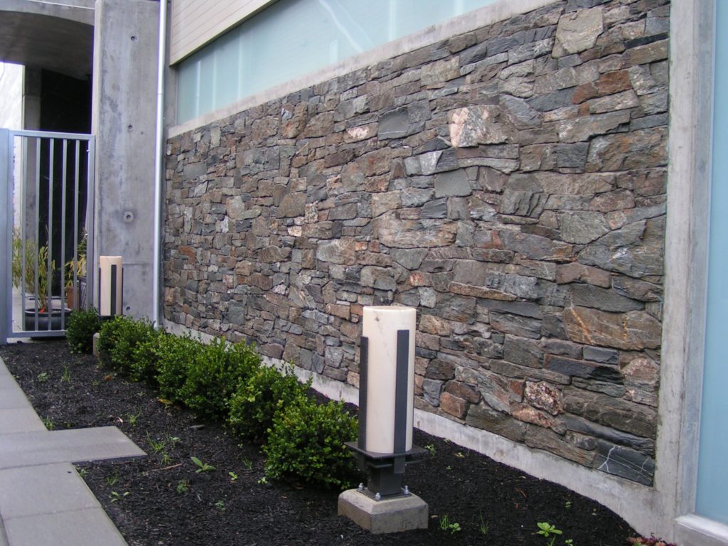 Modern Exterior Stone Veneer Feature Wall K2