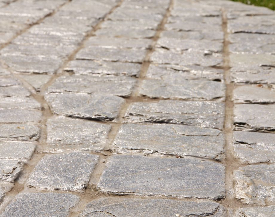 Premium K2 Stone Slate Cobbles installed on a front walkway