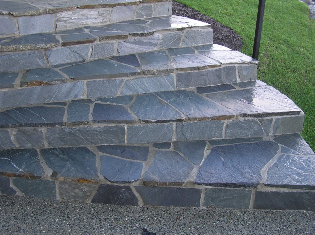 Ocean Pearl Flagstone Chips