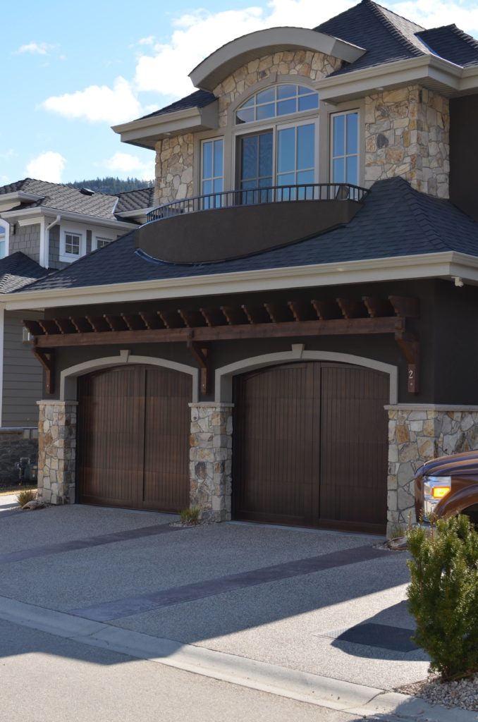 Kettle Valley Country Cottage Random