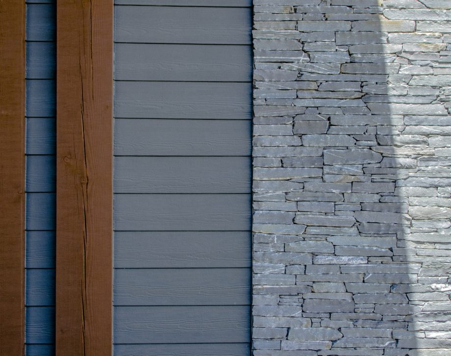 Black Pearl Micro Ledge Stone Veneer installed with a tight fit