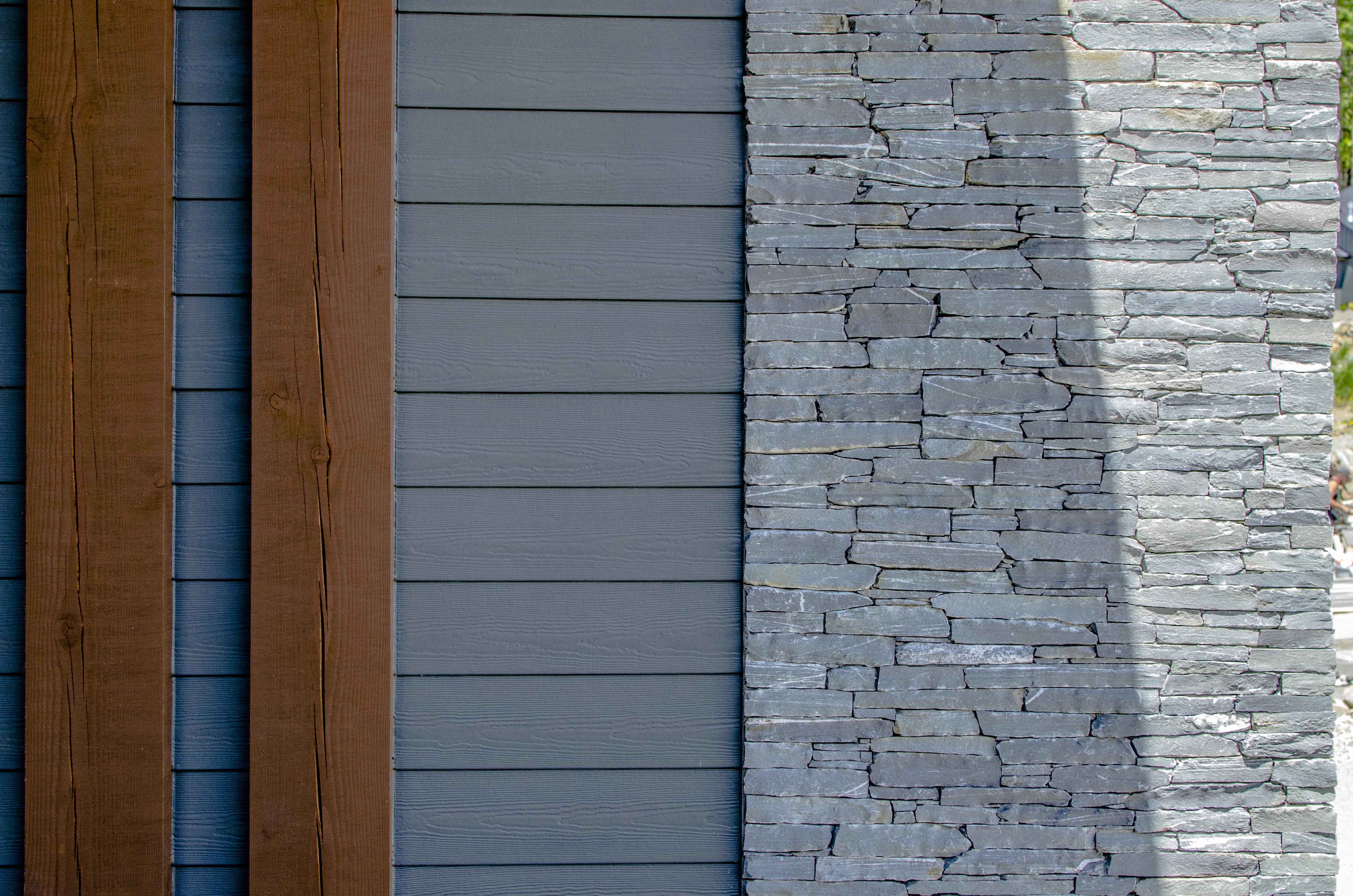 Hardie Plank, Timber Frame and Natural Stone | K2 Stone