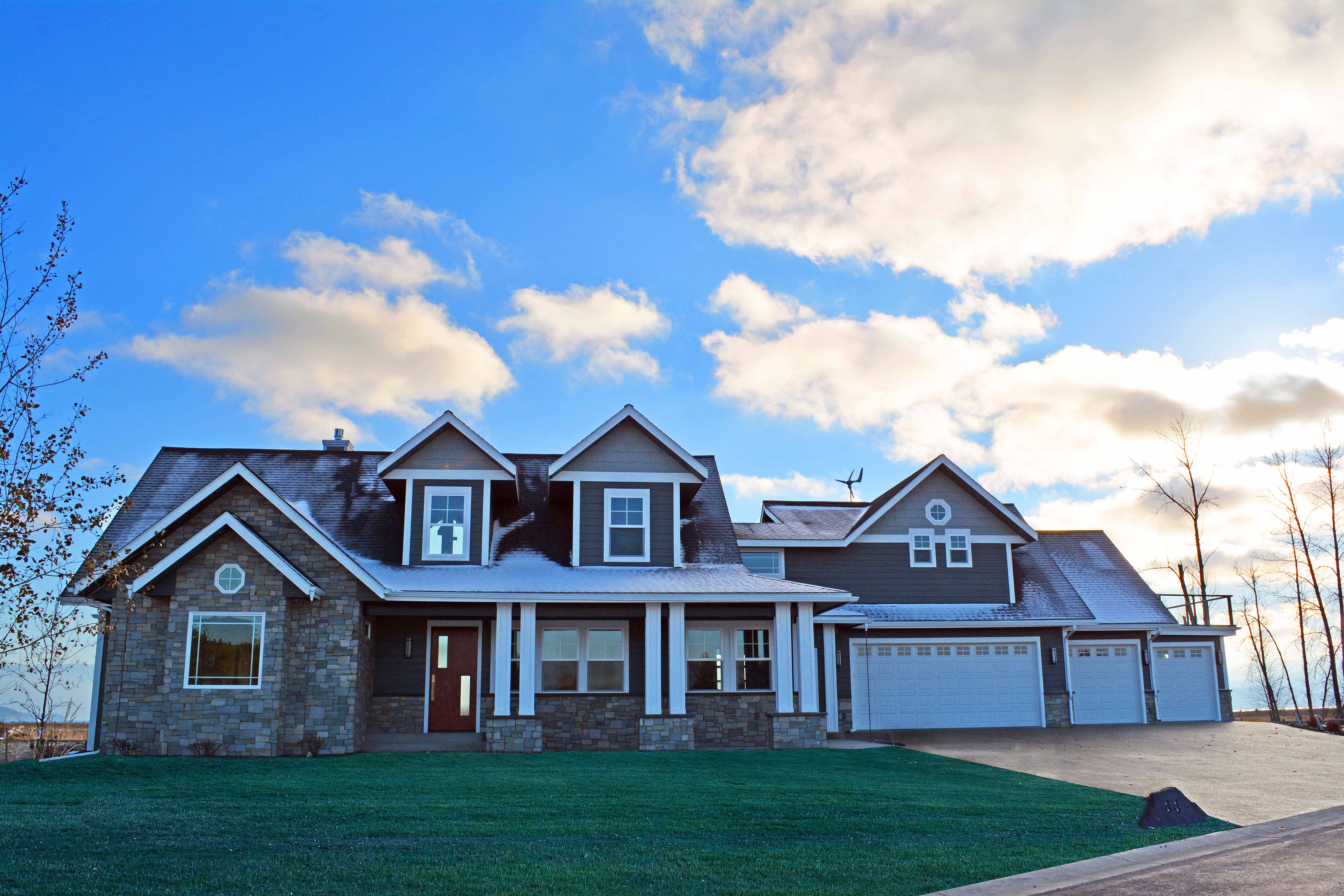Exterior Stone on Country Home | K2 Stone