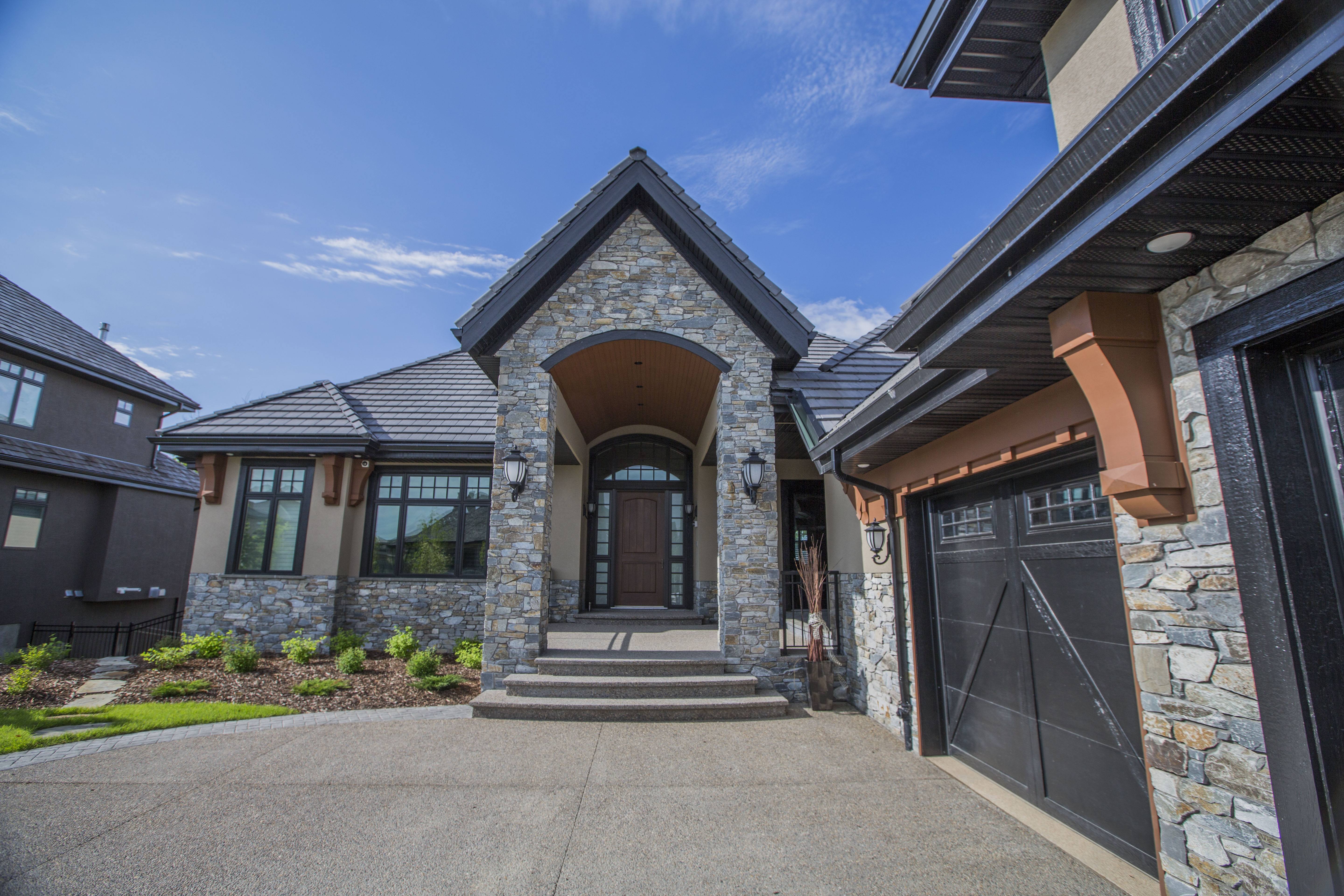 Exterior Ledge Stone Entry | K2 Stone