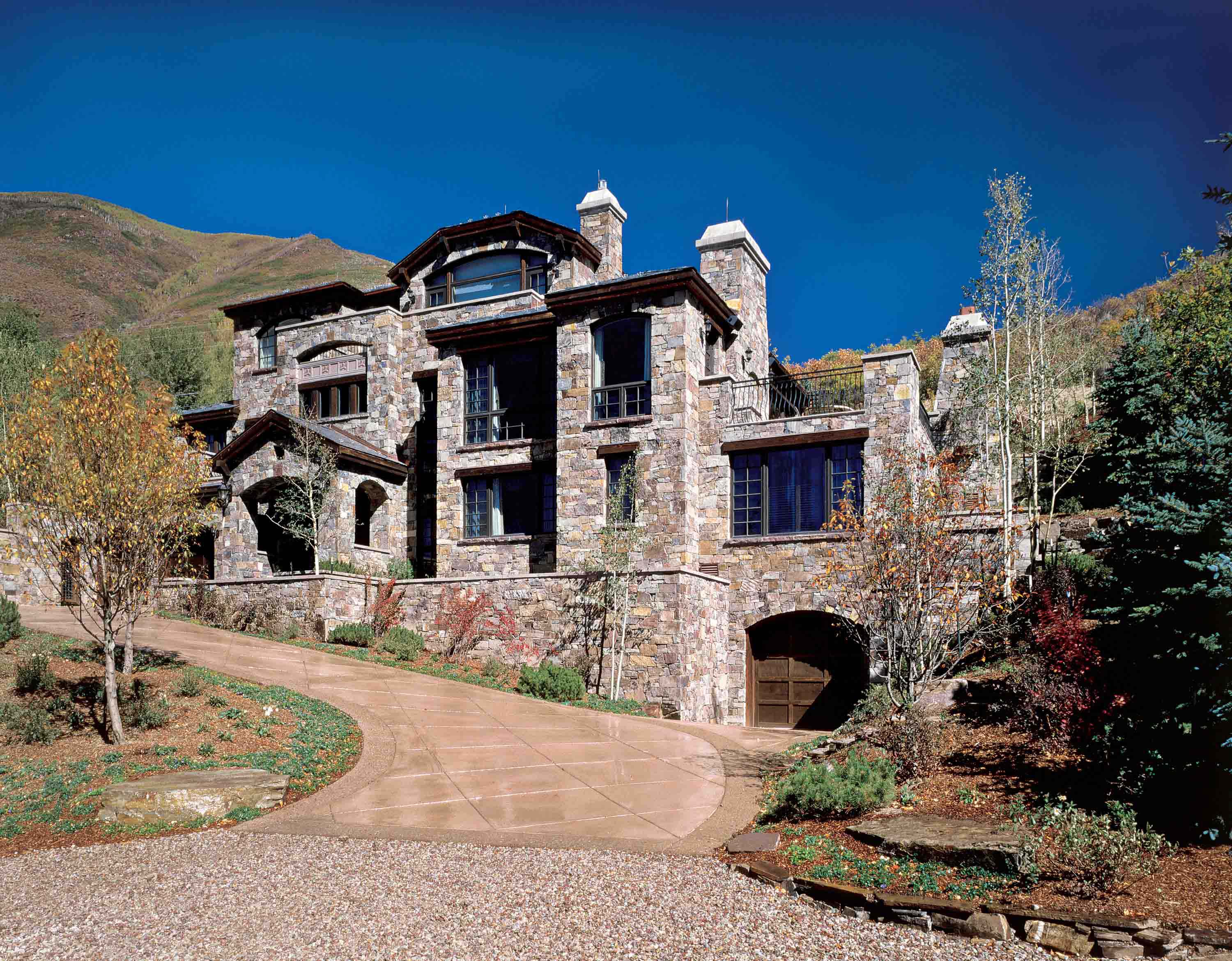 Montana Brown Full Bed Ledge Stone | K2 Stone