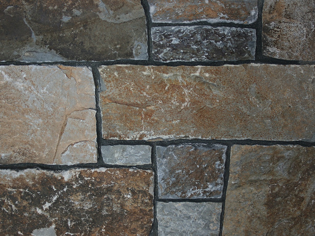 Moose Mountain Ledge Stone Veneer