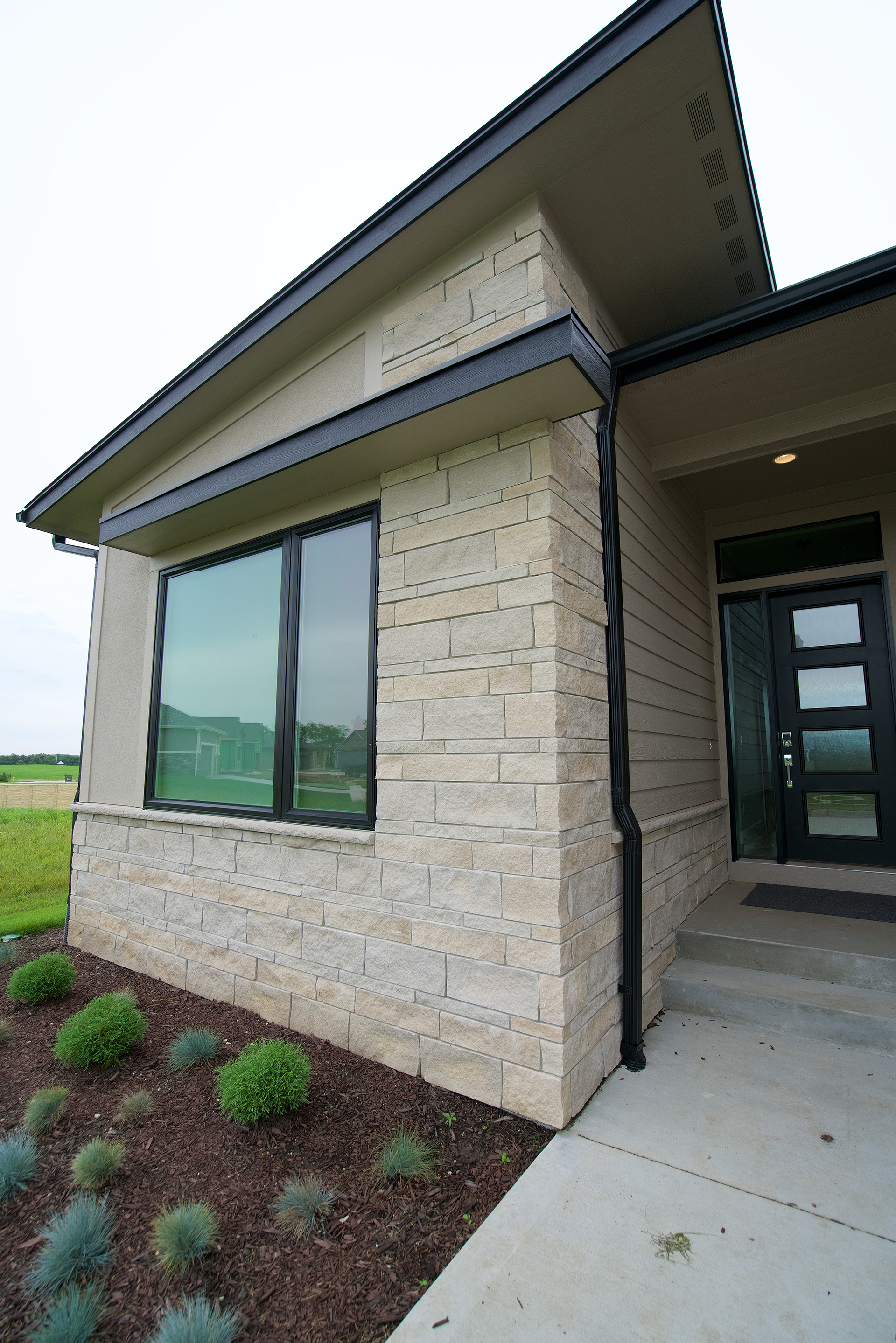 Berkshire Limestone Veneer K2 Stone