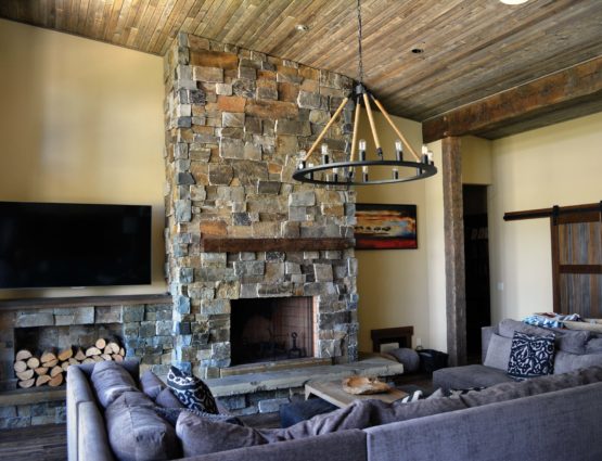Rustic Living Room Stone Fireplace Hearth Mantel