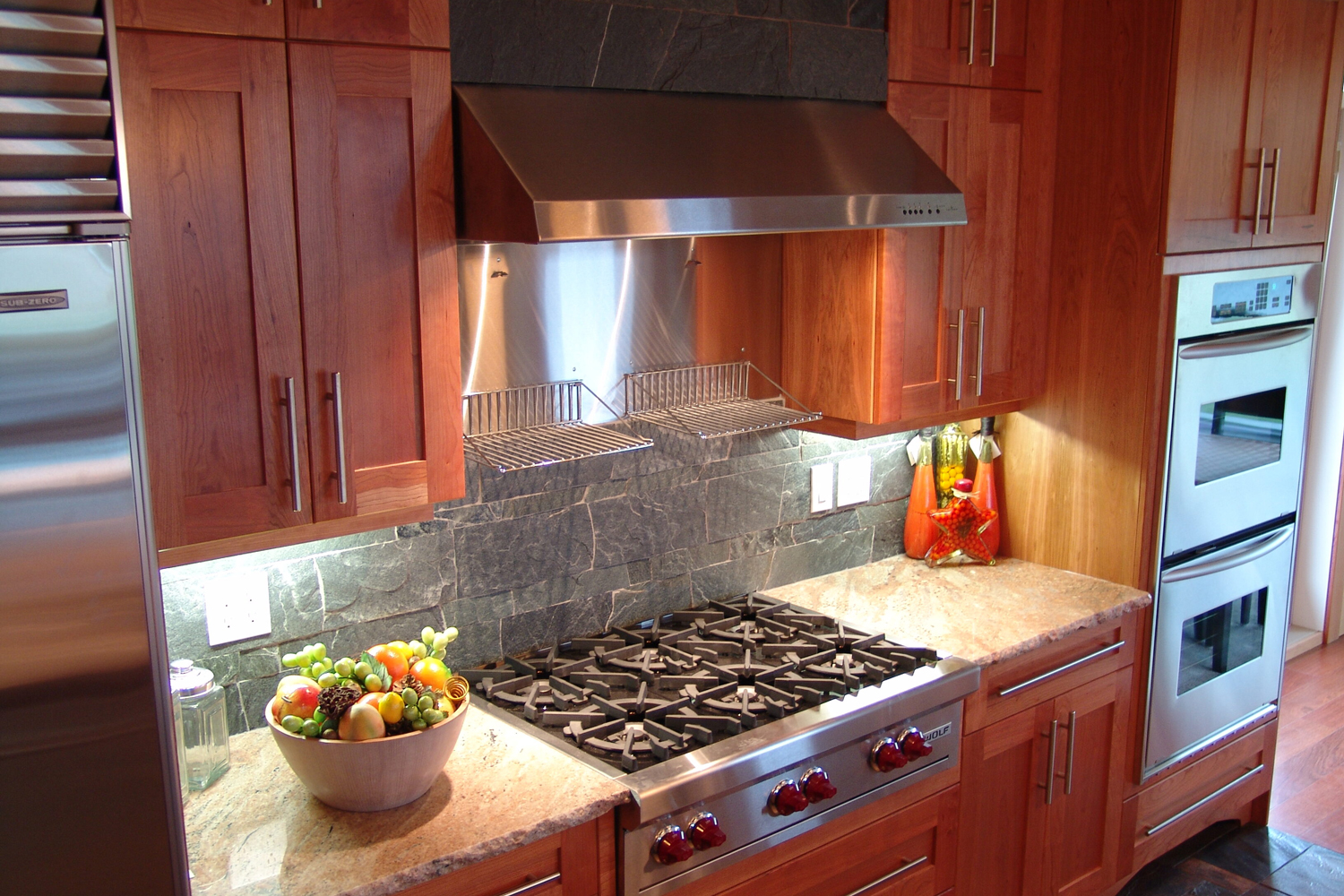 Modern-Slate-Backsplash-Kitchen-Stove-1500x1000