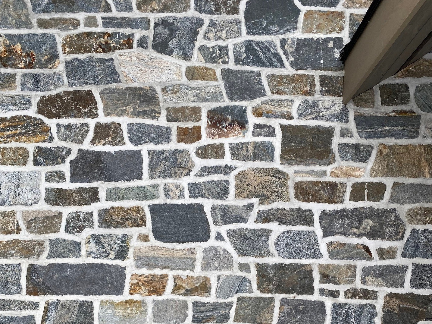 Creekside Granite Ledgestone (5) | K2 Stone