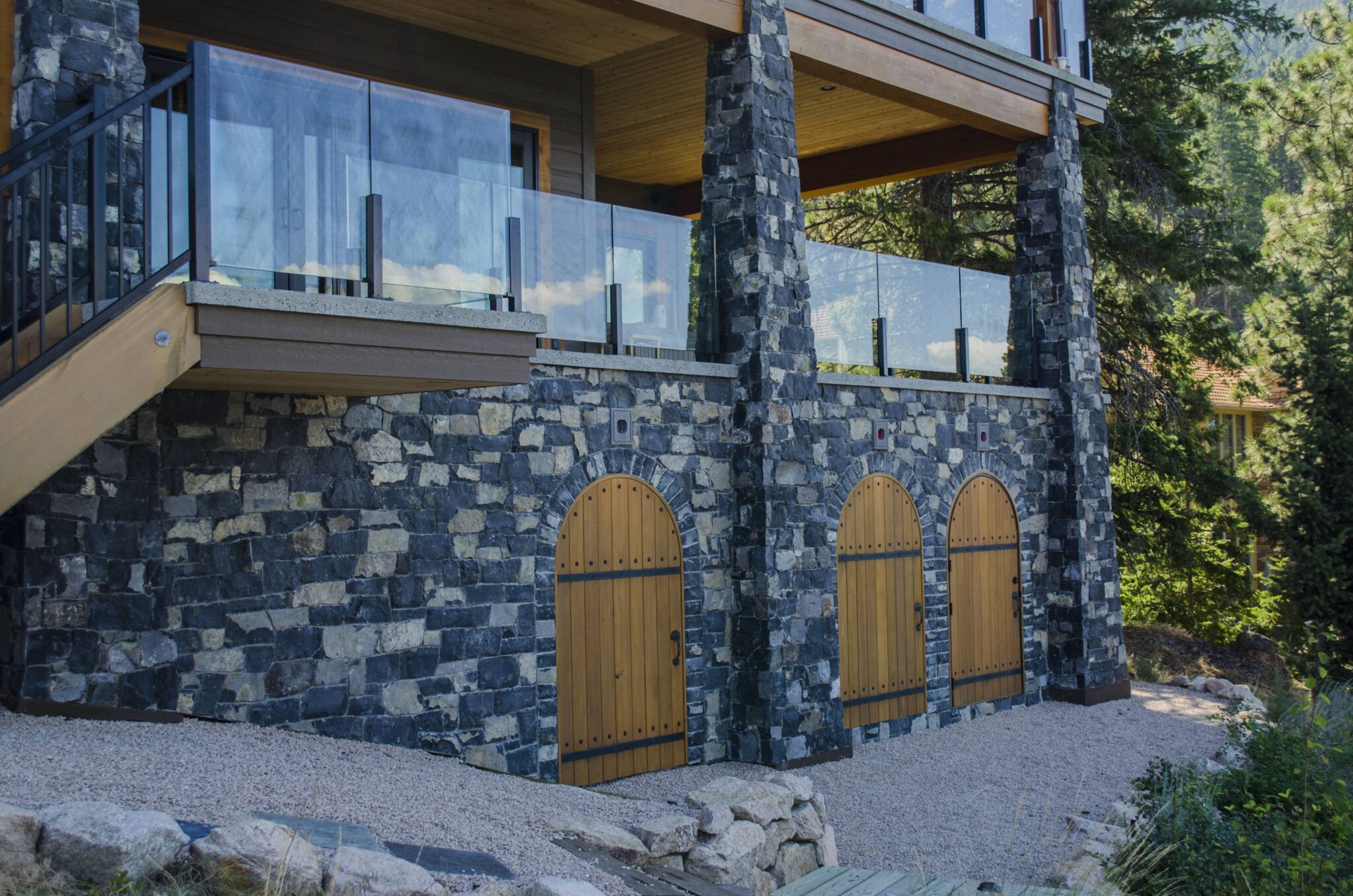Glacier Lake Basalt Ledge Stone Veneer (2) | K2 Stone
